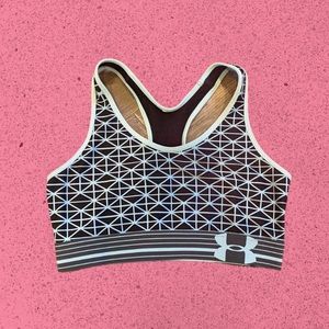 Under Armour Sports Bra Size M